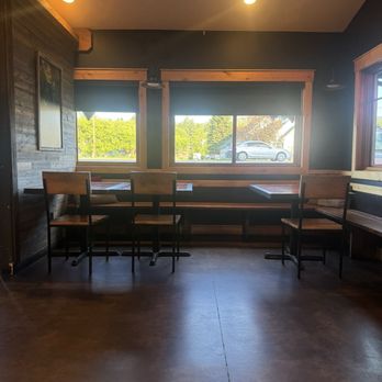 Glacier Perks Coffee House - Inside seating area. - Coffee & Tea Near Me - Lakeside, Montana Glacier Perks Coffee House - Inside seating area. - Coffee & Tea Near Me - Lakeside, Montana