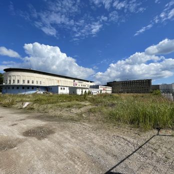 Dokumentationzentrum Prora - Riesiges Gesamtgebäude - Arts & Entertainment Near Me - Ostseebad Binz, MV
