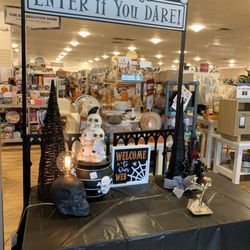 Home Goods - Display