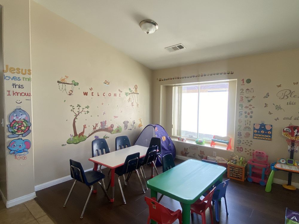 Samia’s Daycare - childcare center in Bakersfield, CA
