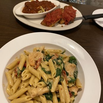 Ferlito's Restaurant - Penne Paradiso and Chicken Siciliano with penne and meat sauce - Pizza Near Me - Grosse Pointe Woods, Michigan Ferlito's Restaurant - Penne Paradiso and Chicken Siciliano with penne and meat sauce - Pizza Near Me - Grosse Pointe Woods, Michigan