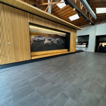 Lucid Studio Beverly Hills - Car Dealers Near Me - Beverly Hills, California