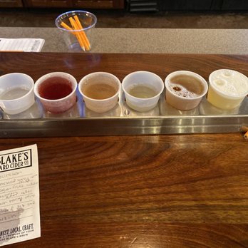 Blake's Tasting Room - Flight - Wineries Near Me - Armada, Michigan Blake's Tasting Room - Flight - Wineries Near Me - Armada, Michigan