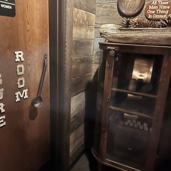 Orange County Mining Company - Inside decor - Steakhouses Near Me - Orange, California