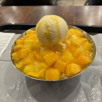 Handsome Bakery & Cafe - mango bingsoo - Bakeries Near Me - Niles, Illinois Handsome Bakery & Cafe - mango bingsoo - Bakeries Near Me - Niles, Illinois