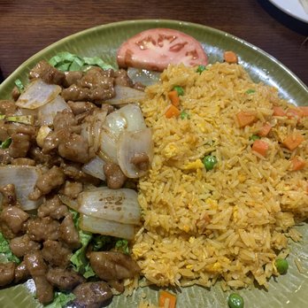 Pho Rainbow - Beef cubes with fried rice - Vietnamese Near Me - Staten Island, New York