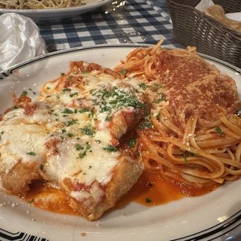 O Sole Mio - Chicken Parmigiana - Pizza Near Me - Cranford, New Jersey