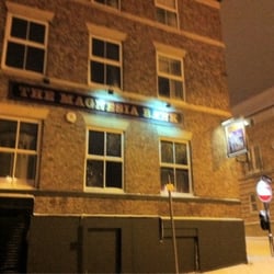 Magnesia Bank - Maggie bank on a winters night