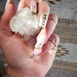 Raqstar Nails