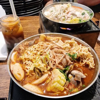 Boiling Avenue - Hot Pot Near Me - Sacramento, California Boiling Avenue - Hot Pot Near Me - Sacramento, California