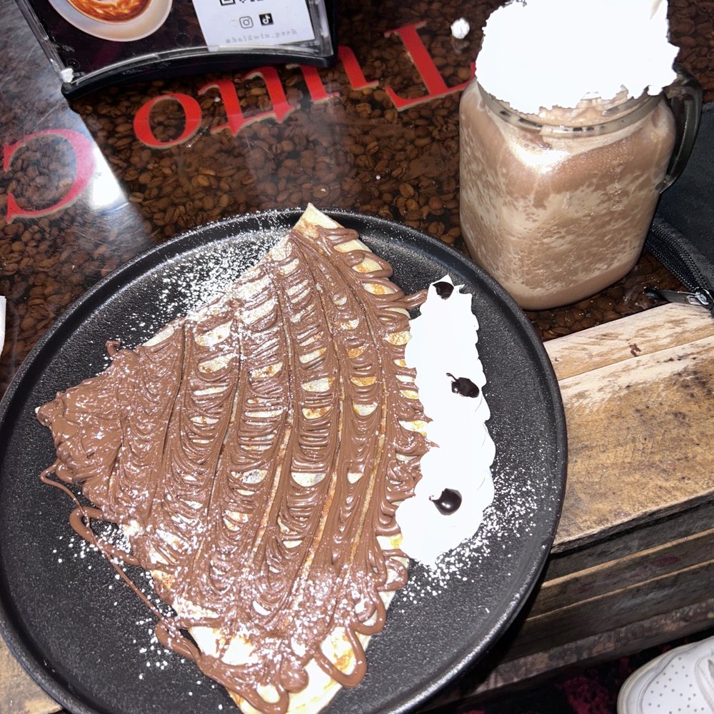 Baldwin Perk - Crepe Nutella - Cafes Near Me - Orlando, Florida Baldwin Perk - Crepe Nutella - Cafes Near Me - Orlando, Florida