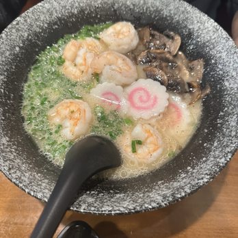Chada Thai Restaurant - Create your own bowl: pork broth, shrimp, fish cakes, mushrooms and green onion. - Thai Near Me - Mt Juliet, Tennessee Chada Thai Restaurant - Create your own bowl: pork broth, shrimp, fish cakes, mushrooms and green onion. - Thai Near Me - Mt Juliet, Tennessee