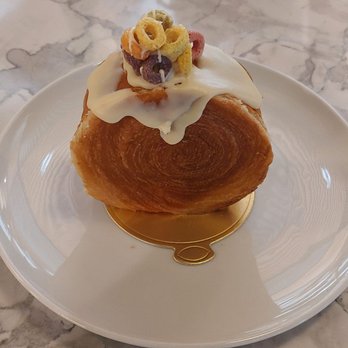Améa Cafe - Croissant supreme - Cafes Near Me - Montreal, Quebec Améa Cafe - Croissant supreme - Cafes Near Me - Montreal, Quebec