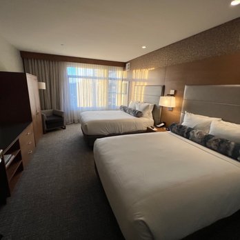 The Hotel Landing - Our room 313 - Venues & Event Spaces Near Me - Wayzata, Minnesota The Hotel Landing - Our room 313 - Venues & Event Spaces Near Me - Wayzata, Minnesota