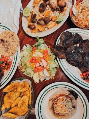 La Cabaña Salvadoreña by null