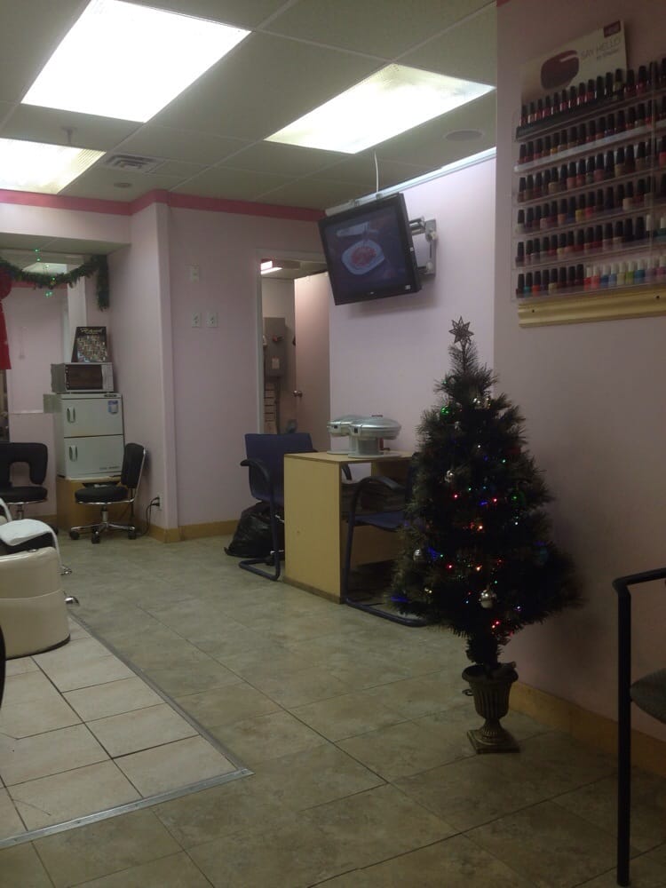 ROYAL NAILS Updated September 2024 2300 Yonge Street, Toronto