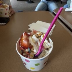 Swirl-N-Top Frozen Treats