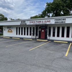 Don's Pawn & Guns - Outside and large parking lot