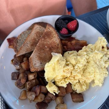 Lulu Kitchen - Breakfast plate - Seafood Near Me - Hilton Head Island, South Carolina Lulu Kitchen - Breakfast plate - Seafood Near Me - Hilton Head Island, South Carolina