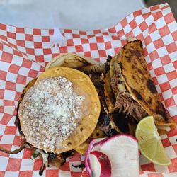 Tacos El Vaquero - Quesabirria tacos