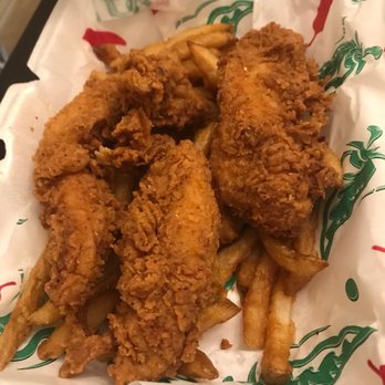 Red Claws Crab Shack - Kid's Chicken Tender Basket - Cajun/Creole Near Me - Arlington, Texas