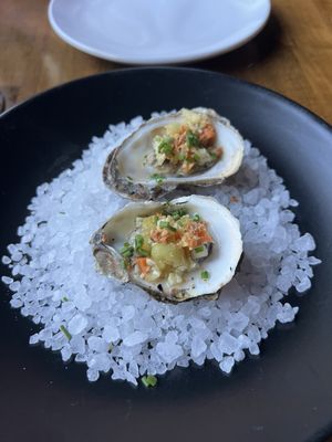 Pelican & Pig by null