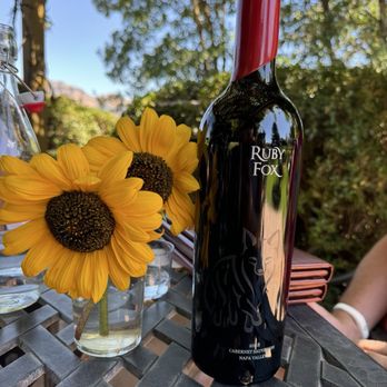 Bennett Lane Winery - Wineries Near Me - Calistoga, California Bennett Lane Winery - Wineries Near Me - Calistoga, California