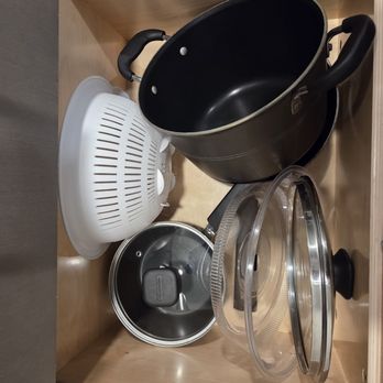 Hyatt House Denver / Aurora - Hyatt House Aurora - room 424 kitchenette cookware - Hotels Near Me - Aurora, Colorado Hyatt House Denver / Aurora - Hyatt House Aurora - room 424 kitchenette cookware - Hotels Near Me - Aurora, Colorado