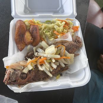 Island Chew - Fish - Food Trucks Near Me - Brandon, Florida