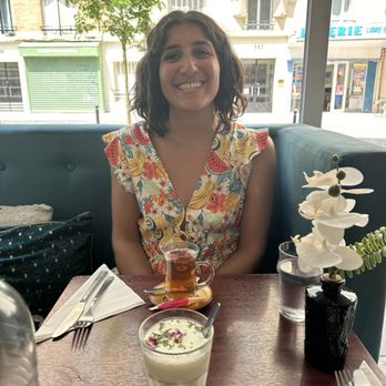 Le Palais de la Perse - Dough and rose tea - Persian/Iranian Near Me - Paris, 75 Le Palais de la Perse - Dough and rose tea - Persian/Iranian Near Me - Paris, 75