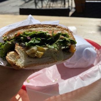 Palisades Eatery - Vegetarian sandwich - Pizza Near Me - Calistoga, California Palisades Eatery - Vegetarian sandwich - Pizza Near Me - Calistoga, California