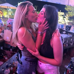 Best bartenders in the history of alcohol !