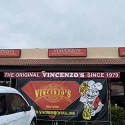 Vincenzo's Pizza Newhall - Love a long time neighborhood Business
