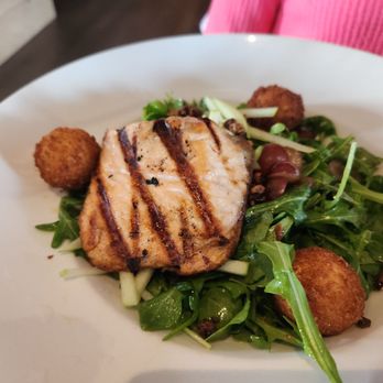Wood-n-Tap - Arugula salad with salmon and fried goat cheese balls - New American Near Me - West Springfield, Massachusetts Wood-n-Tap - Arugula salad with salmon and fried goat cheese balls - New American Near Me - West Springfield, Massachusetts