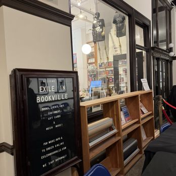Exile in Bookville - Bookstores Near Me - Chicago, Illinois Exile in Bookville - Bookstores Near Me - Chicago, Illinois