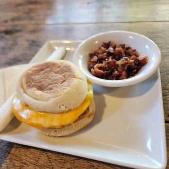 Sunn Cafe - Breakfast Sandwich - Cafes Near Me - Mount Horeb, Wisconsin Sunn Cafe - Breakfast Sandwich - Cafes Near Me - Mount Horeb, Wisconsin