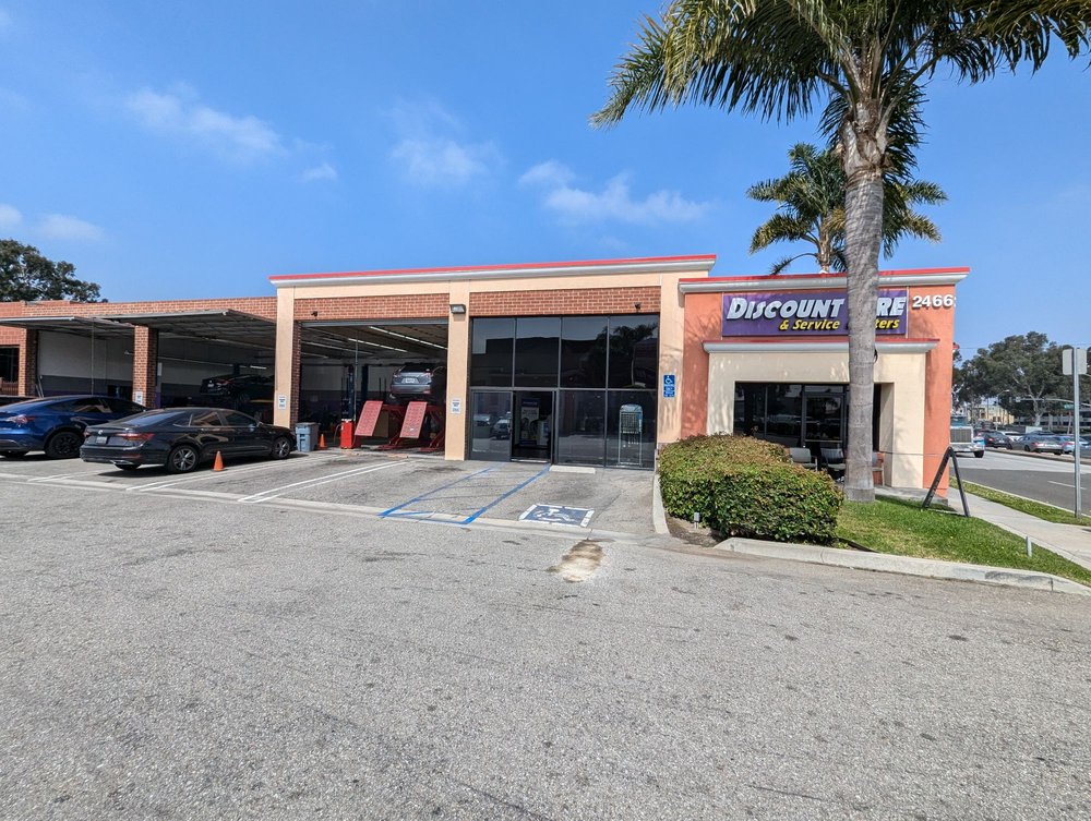 DISCOUNT TIRE & SERVICE CENTERS Updated September 2024 19 Photos