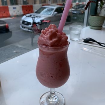 Em Vietnamese Bistro - Strawberry smoothie - Vietnamese Near Me - Brooklyn, New York Em Vietnamese Bistro - Strawberry smoothie - Vietnamese Near Me - Brooklyn, New York