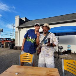 My buddy Charles plays/sings at this location on occasions.  Blues/jazz.