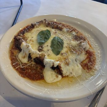 Abe Capanna's - Pizza Near Me - Bend, Oregon