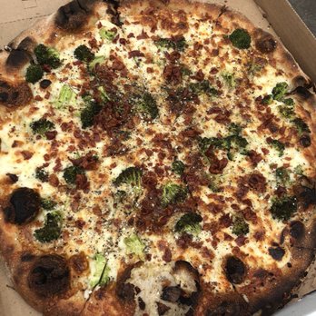 Pizzeria Davide - Cacio e Pepe (the Cacio pasta at Dianois is my absolute favorite, but the broccoli threw me off on this) - Pizza Near Me - Pittsburgh, Pennsylvania