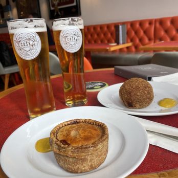 CASK Pub and Kitchen - Pilsner, Scottish egg and meat pie :) - Pubs Near Me - London, XGL CASK Pub and Kitchen - Pilsner, Scottish egg and meat pie :) - Pubs Near Me - London, XGL