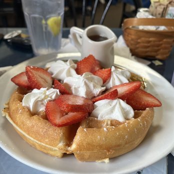 Sweet Temptations - Huge! Perfect for 2. - Breakfast & Brunch Near Me - McAllen, Texas Sweet Temptations - Huge! Perfect for 2. - Breakfast & Brunch Near Me - McAllen, Texas