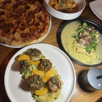EVO North Scottsdale - Pizza, scallops, Truffle Short Rib Ravioli, Lobster ravioli - Italian Near Me - Scottsdale, Arizona EVO North Scottsdale - Pizza, scallops, Truffle Short Rib Ravioli, Lobster ravioli - Italian Near Me - Scottsdale, Arizona