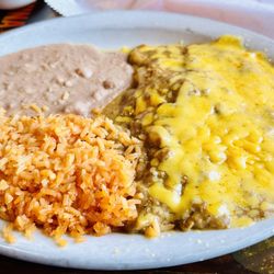 Los Vega mexican restaurant - Cheese Enchiladas (2)