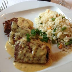 Pizzeria Corona - Beef Medaillons with Sauce Bernaise and veggie-Rice