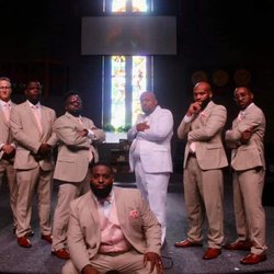 Suits "U" specializes in weddings and group events. Let us be part of your special day!