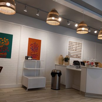 Akai Bowl - a kitchen and dining area - Juice Bars & Smoothies Near Me - Ottawa, Ontario Akai Bowl - a kitchen and dining area - Juice Bars & Smoothies Near Me - Ottawa, Ontario