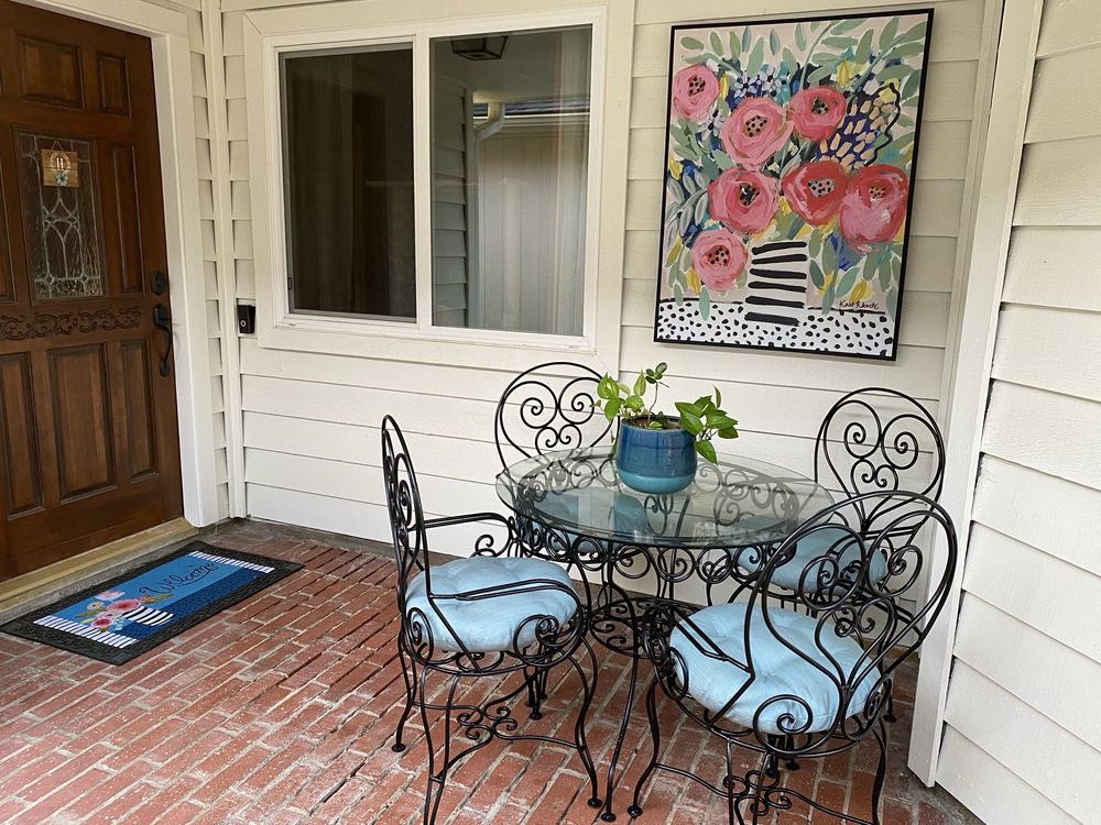 Suela's Sewing - upholstery in Katy, TX