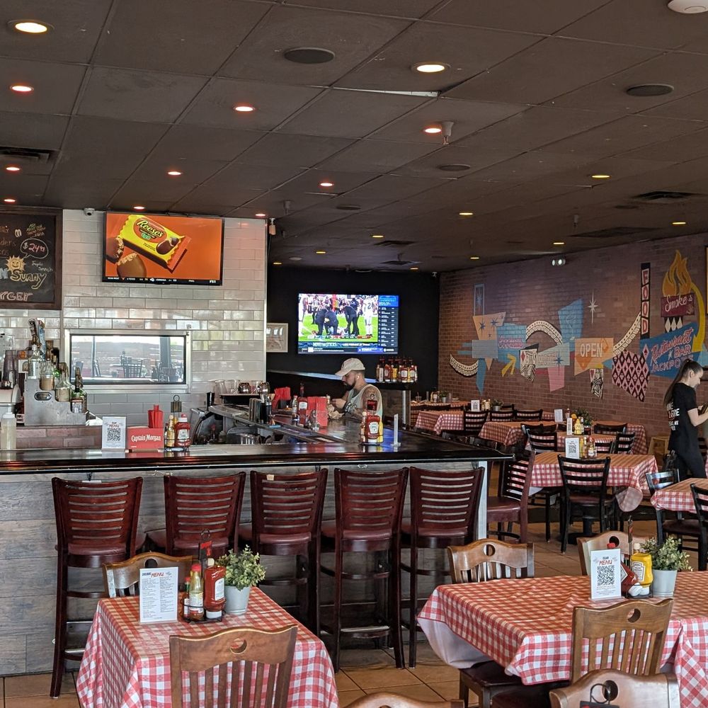 Smoke & Fire - Inside is very well decorated and has a warm down home feeling. - Barbeque Near Me - Las Vegas, Nevada Smoke & Fire - Inside is very well decorated and has a warm down home feeling. - Barbeque Near Me - Las Vegas, Nevada